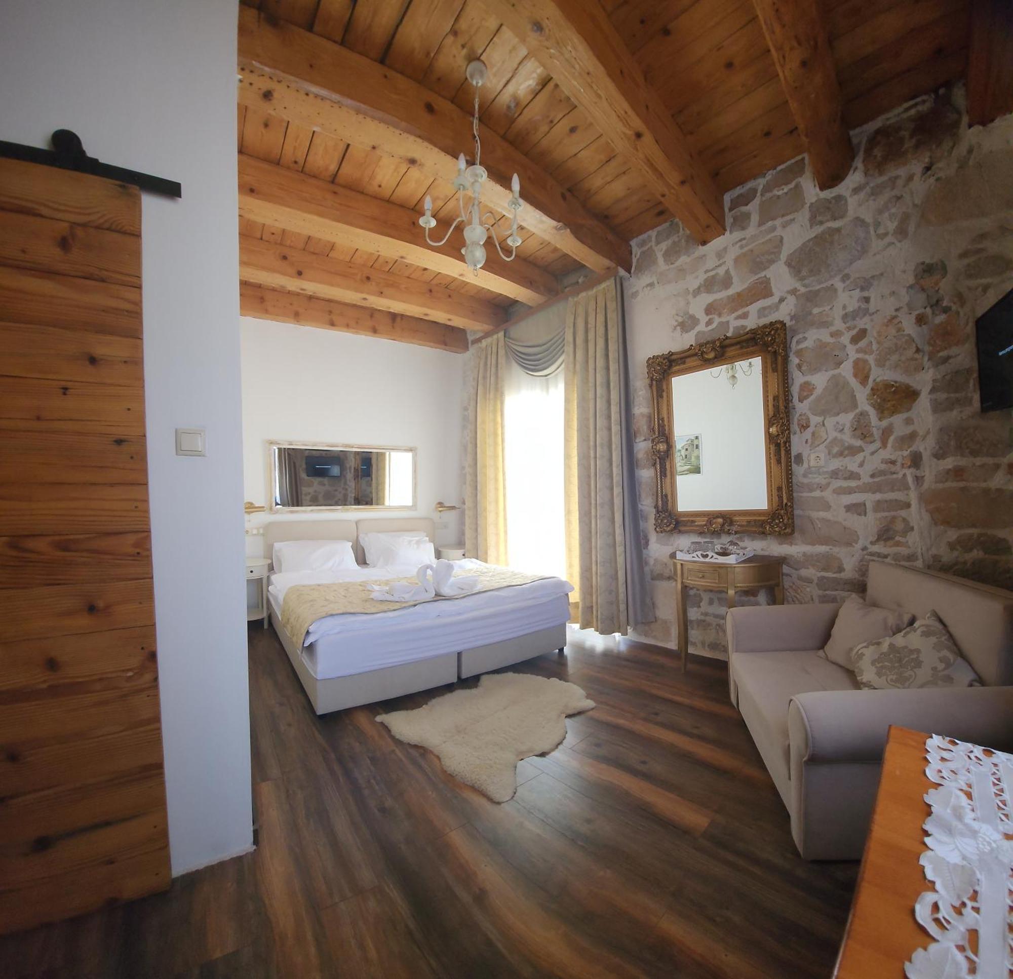 Boutique Vila Marijini Dvori Tribalj Habitación foto